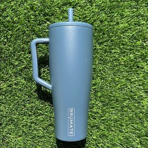 BrüMate Navy Travel 40oz Era.